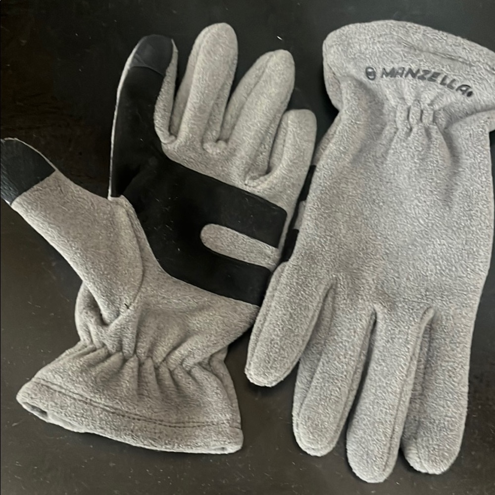 Men’s Gray Touchscreen Fleece Gloves